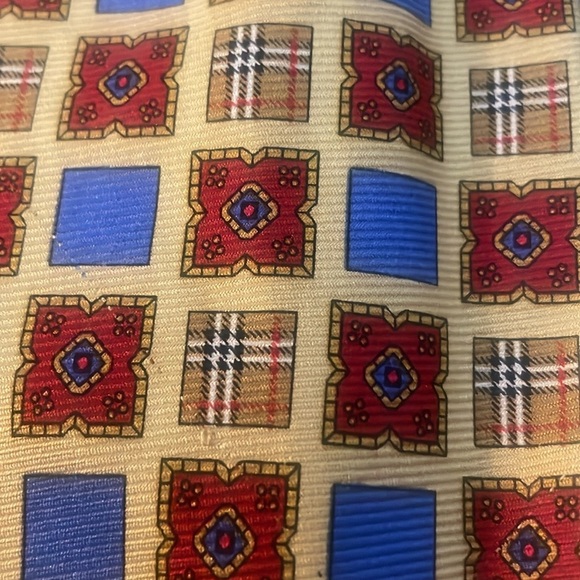 Vintage Burberry’s s Printed Nova Plaid Silk Tie - Picture 7 of 10